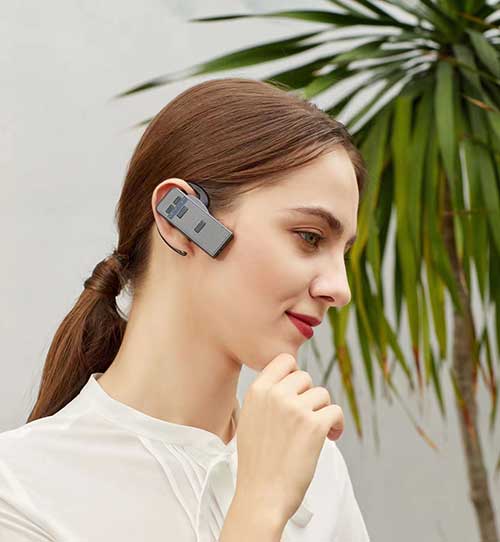 麗水無線講解器佩戴效果.jpg 麗水無線講解器佩戴效果.jpg